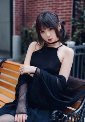 花吃了那女孩 电影_1080全集免费播放