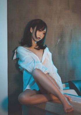 不扣钮的女孩在线_BD韩语免费在线观看